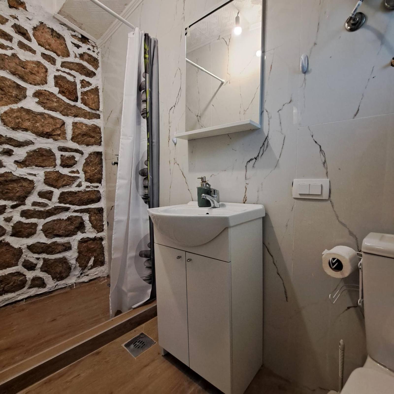 Unique Apartment Centar بودغوريتْسا المظهر الخارجي الصورة